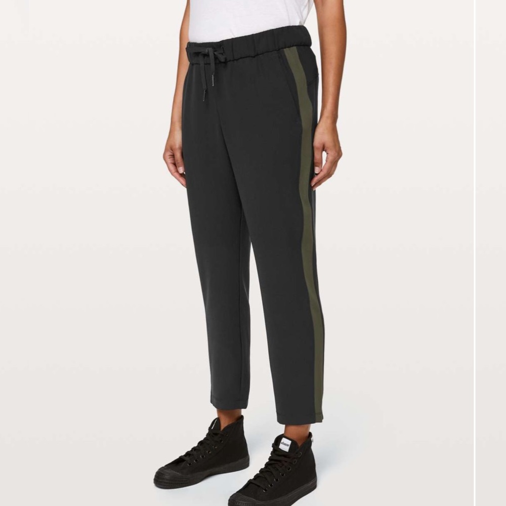 Lululemon On The Fly Woven Track Pant